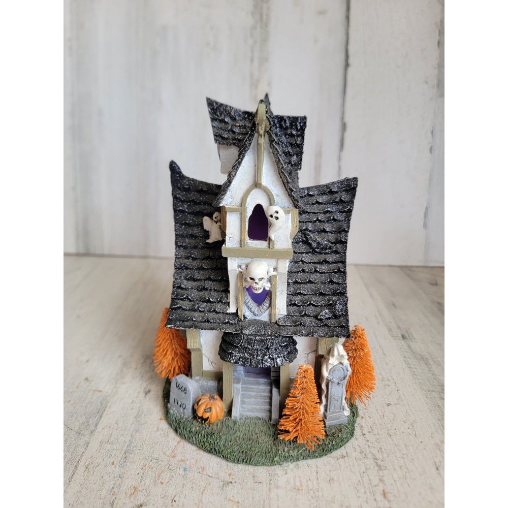 Vintage haunted house rip glitter light up village ghost skeleton home decor